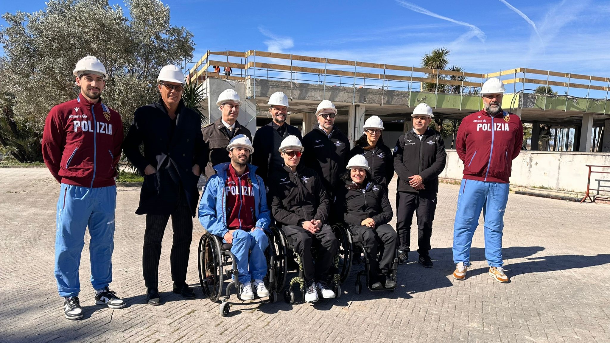 Caivano, the Paralympic athletes visit the construction site of the former Delphinia