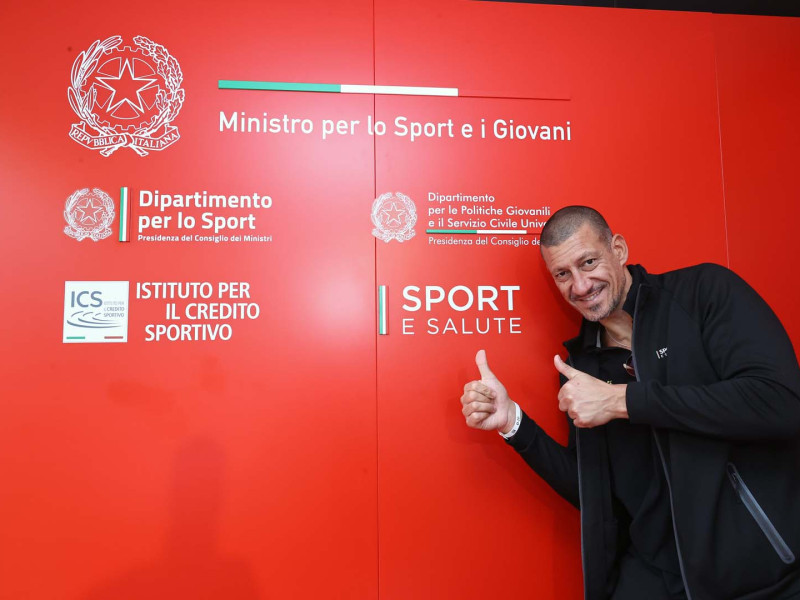 Gigi Mastrangelo Foto Grasso GMT 3130 Gigi Mastrangelo Foto Grasso GMT 3130