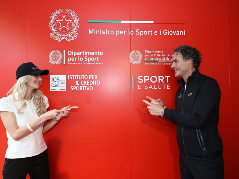 Varie sport e salute Foto Grasso  GMT 3207 Varie sport e salute Foto Grasso  GMT 3207