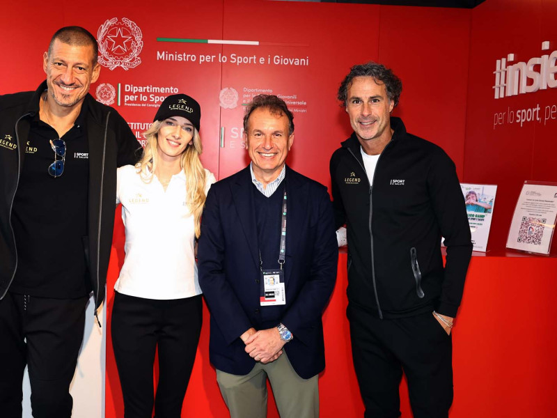 Varie sport e salute Foto Grasso  GMT 3254 Varie sport e salute Foto Grasso  GMT 3254