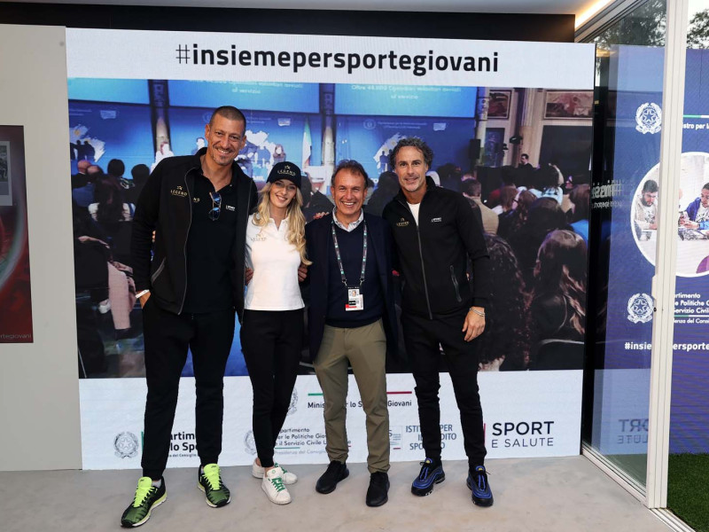 Varie sport e salute Foto Grasso  GMT 3261 Varie sport e salute Foto Grasso  GMT 3261