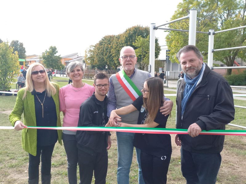 WhatsApp Image 2023-10-28 at 14.49.10 WhatsApp Image 2023-10-28 at 14.49.10