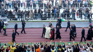 papa francesco stadio