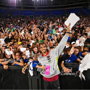 0109017d 8d6b 44e6a f9009210a185