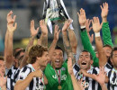buffon alza supercoppa