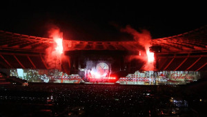 fine show roger waters