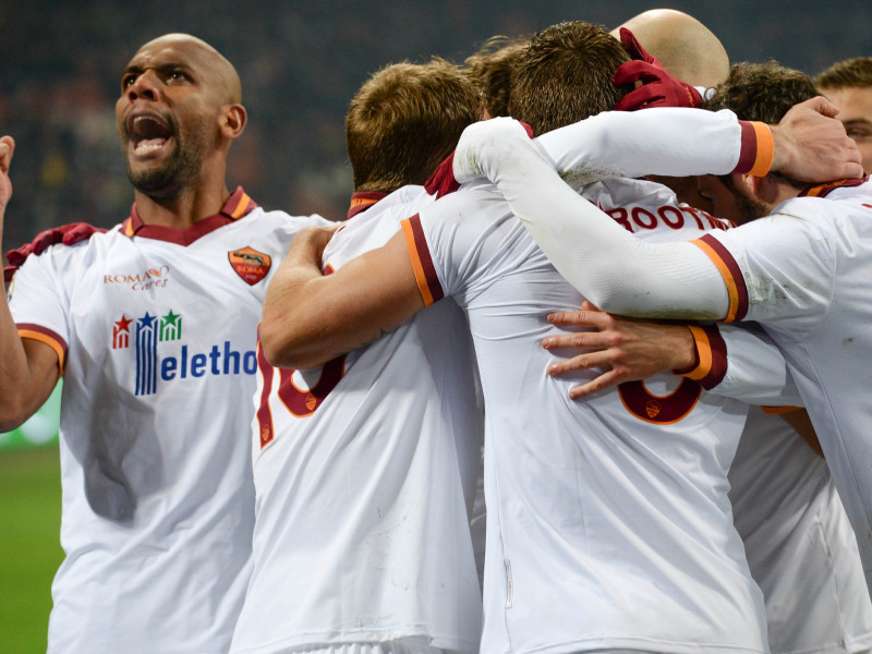 esultanza gol strootman milan roma013 14   esultanza gol strootman milan roma013 14