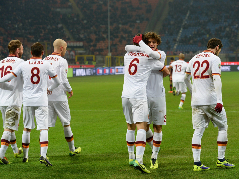 esultanza gol strootman milan roma 2013 14   esultanza gol strootman milan roma 2013 14