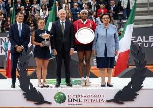 ibi250517 wta premiazioni foto gobbi gmt ibi250517 wta premiazioni foto gobbi gmt
