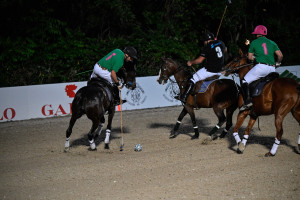 pds250522 polo foto gobbi gmt pds250522 polo foto gobbi gmt