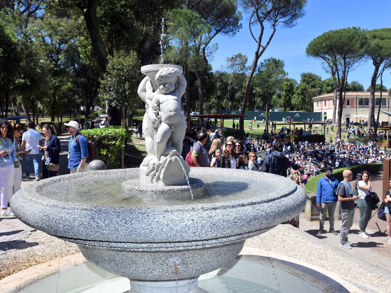 inaugurazione fontana dei pupazzi foto mezzelani gobbi   gmt218 inaugurazione fontana dei pupazzi foto mezzelani gobbi   gmt218
