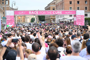 raceforthecure news foto gobbi gmt114 raceforthecure news foto gobbi gmt114