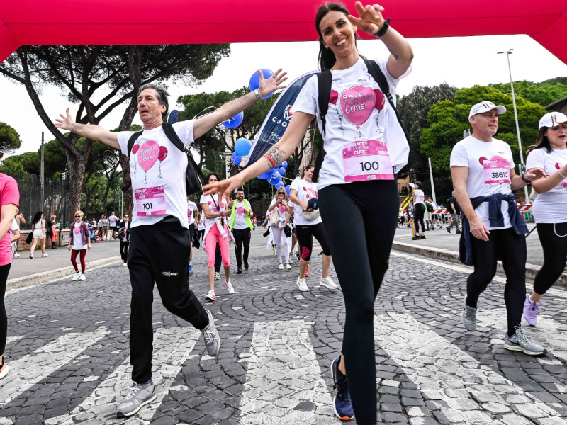 raceforthecure news foto gobbi gmt154 raceforthecure news foto gobbi gmt154