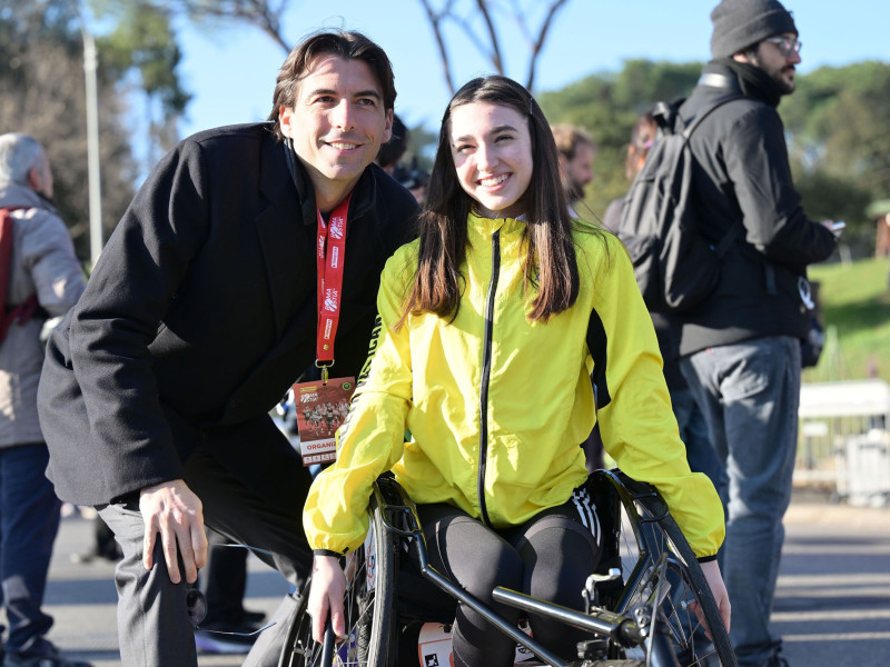 alessandro onorato con la donna in hand bike alessandro onorato con la donna in hand bike