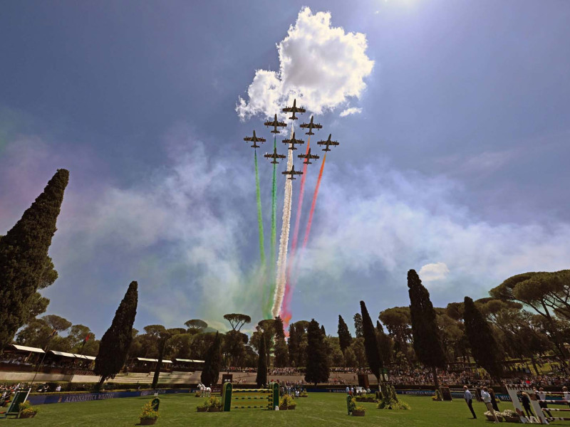 frecce tricolori a piazza di siena foto gmt 008 frecce tricolori a piazza di siena foto gmt 008