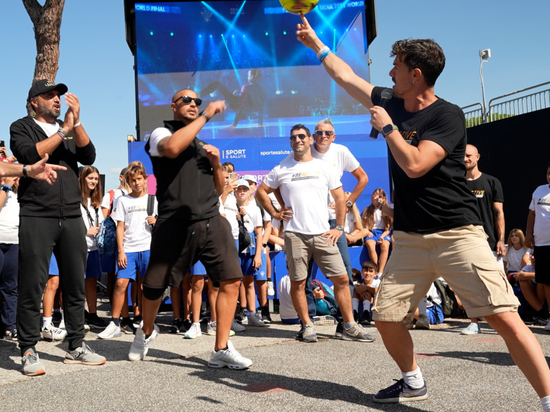 C4942.MP4.08_18_44_12.Immagine002 C4942.MP4.08_18_44_12.Immagine002