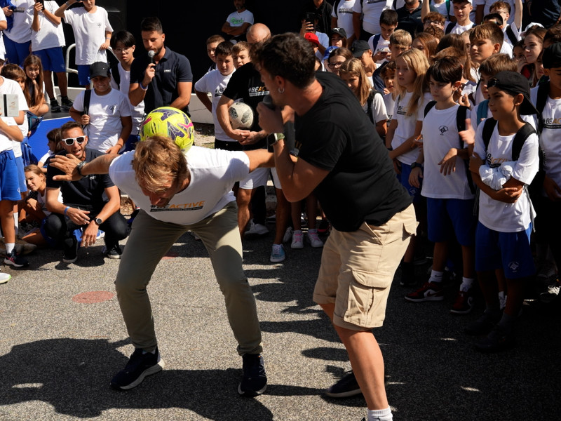 C4946.MP4.08_20_33_29.Immagine001 C4946.MP4.08_20_33_29.Immagine001