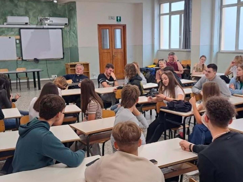 Gallery_3sales Gallery_3sales