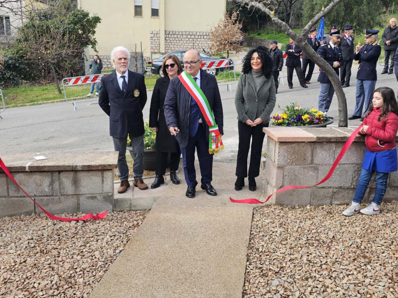 1706867833690 1706867833690